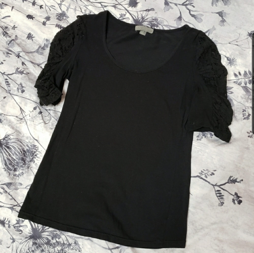 🆕️3/$30🎆XXI Lace T-Shirt